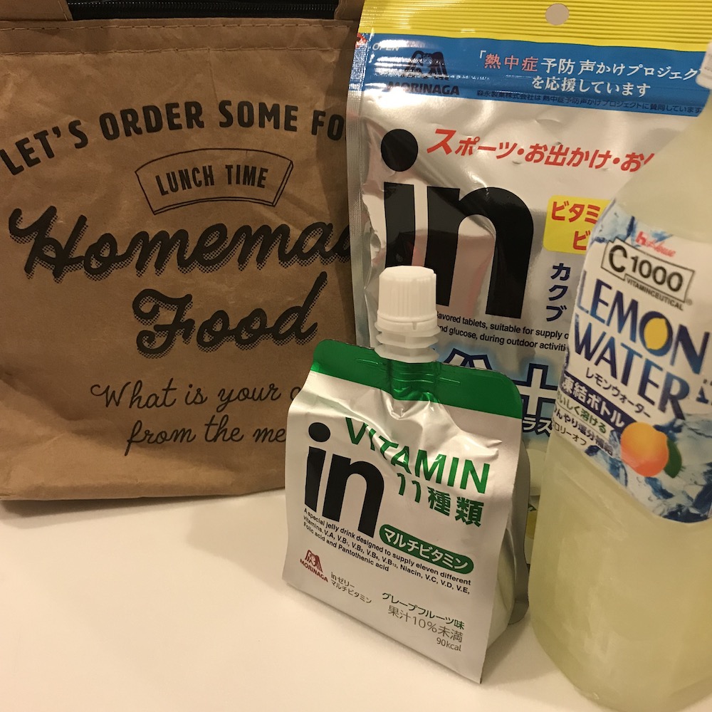 猛暑ゴルフの差し入れ用にオススメ！100円ショップのクラフト保冷バッグ