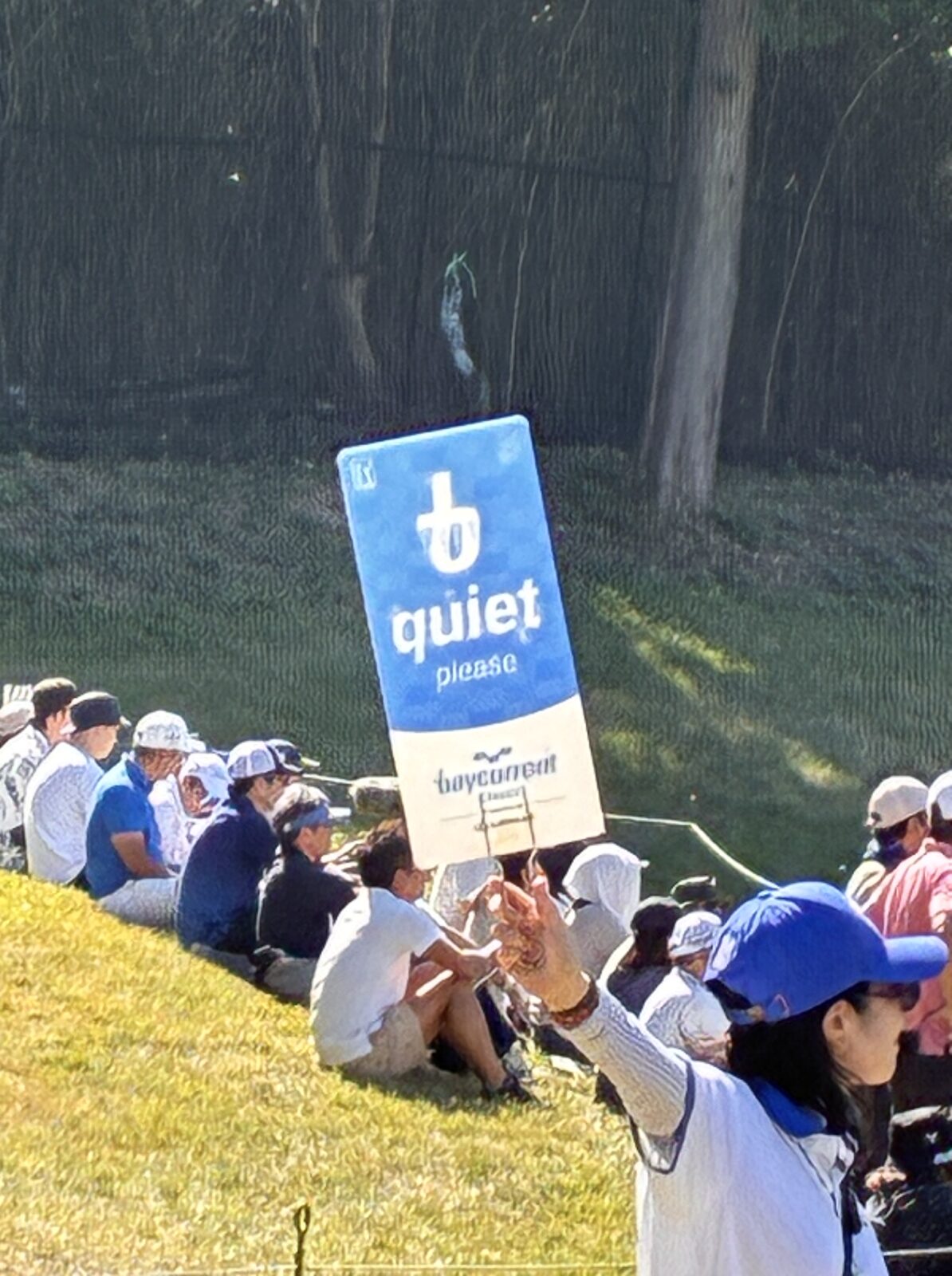 ベイカレントクラシック会場のB Quiteと書かれた看板